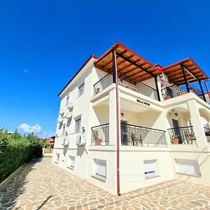 bella-house-nikiti.hotelschalkidiki.net/
